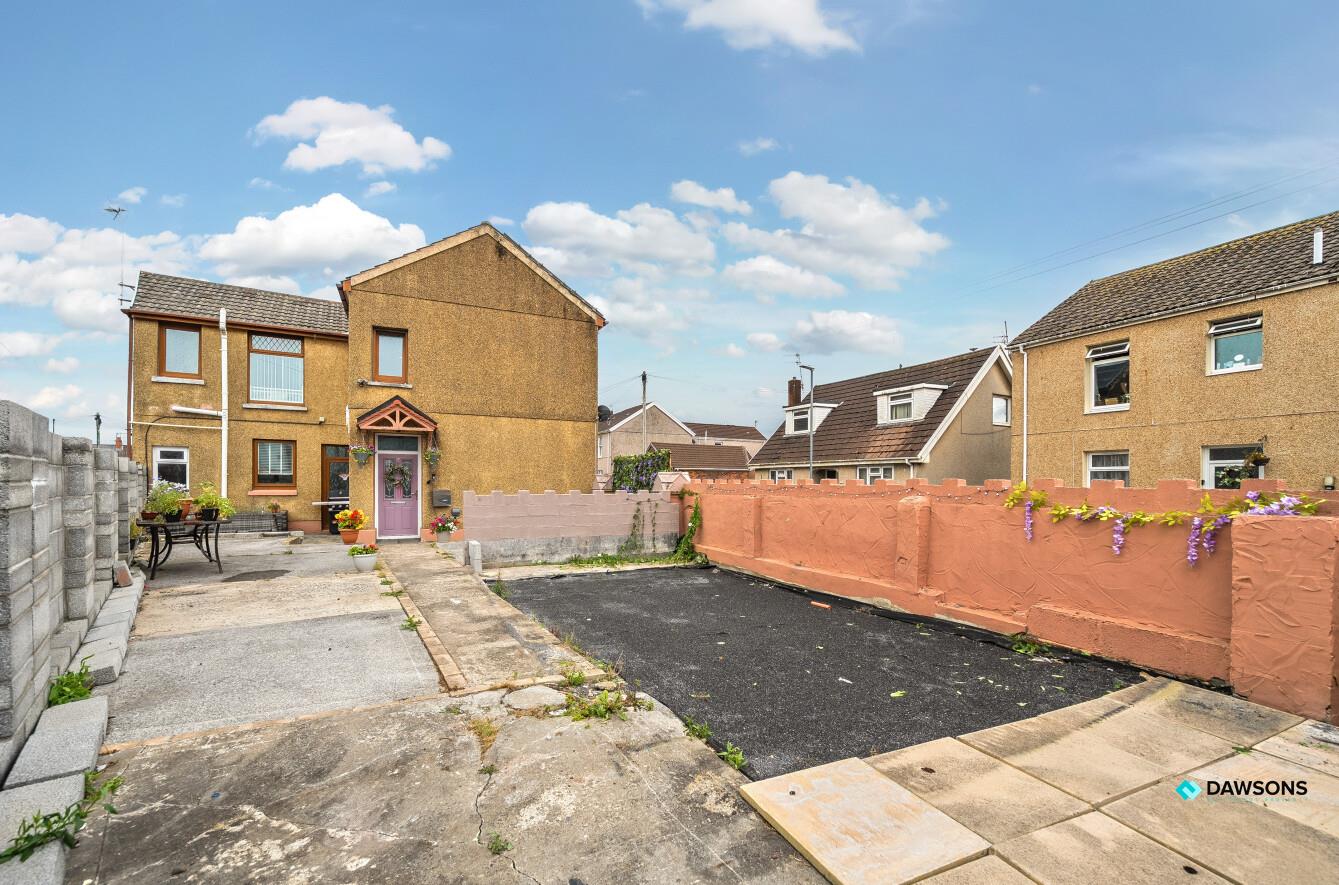 Als Street, Llanelli, SA15 1SN